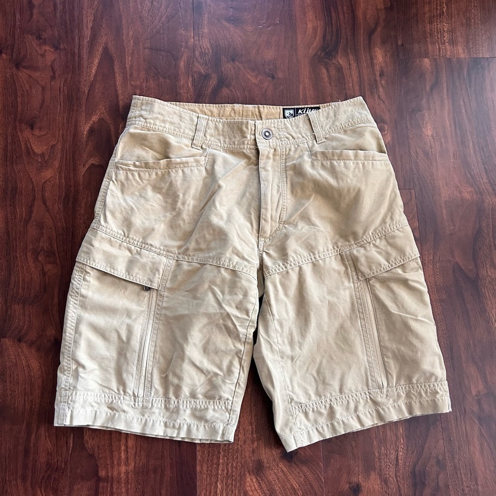 Kuhl Men's Kaptiv Cargo Shorts Vintage Patina Dye Tan
 Size 30 Inseam 10.5”